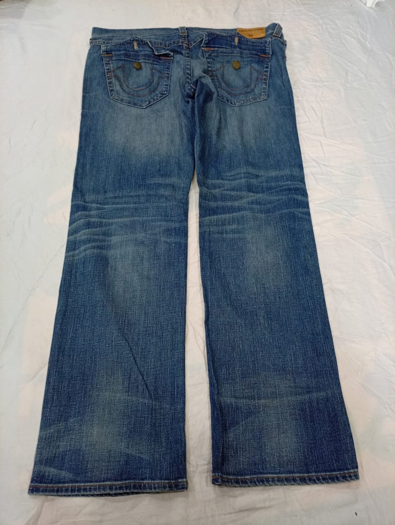 Vintage True Religion Men Jeans Bundle  in mixed sizes and colours, Grade B/C.