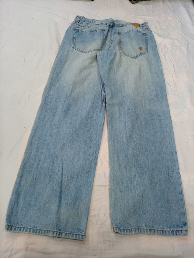 Vintage Designer Men Jeans Bundle in mixed sizes and colours. Grade B/C.