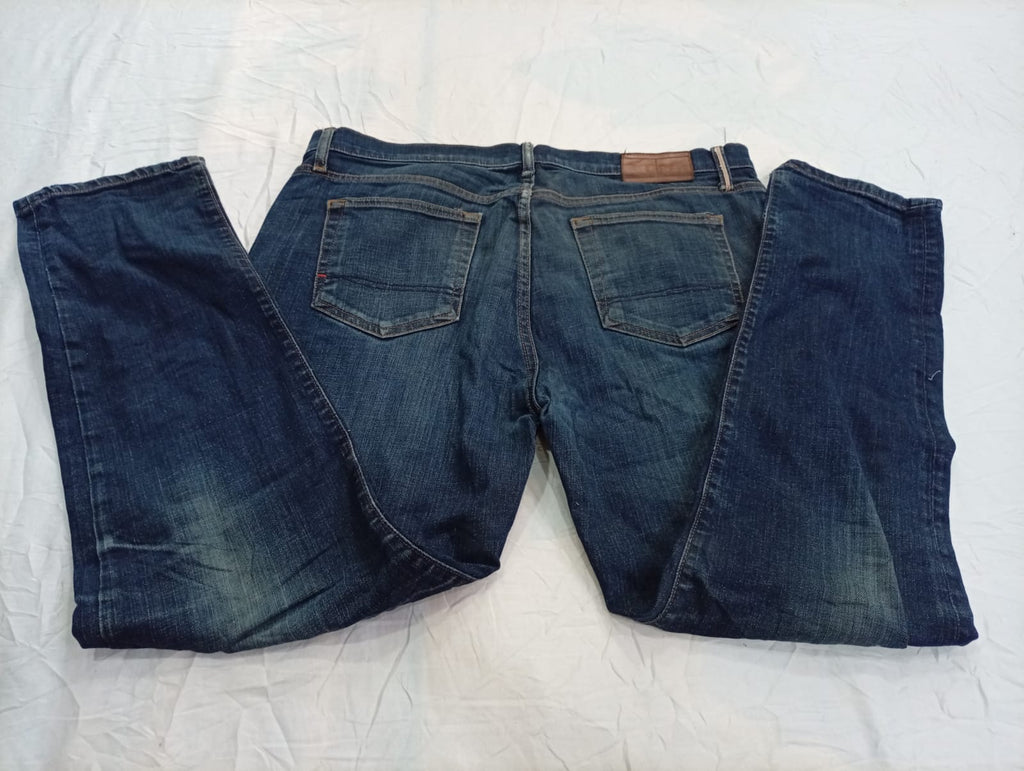 Vintage Tommy Hilfiger and Polo Jeans  in mixed sizes and colours, Grade A/B/C.