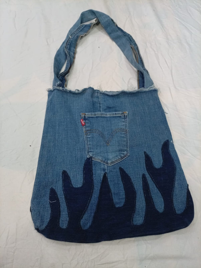 Upcycled Carhartt and Levi's Mix Style Bags  in mixed sizes and colours, Grade A/B/C.