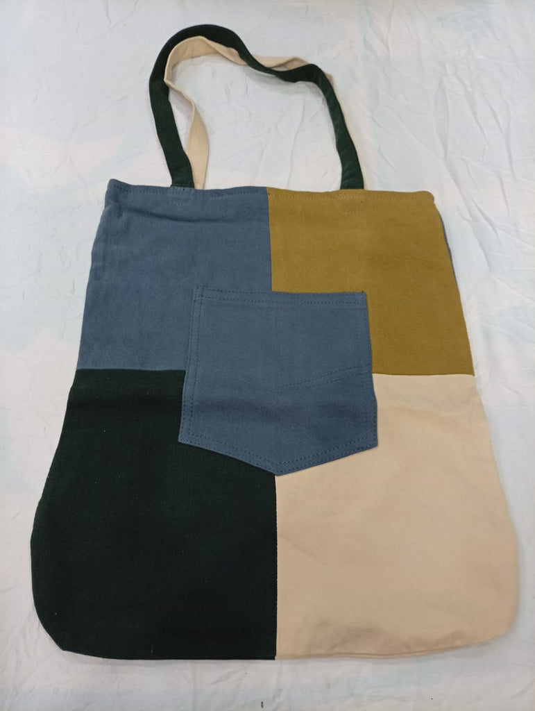 Upcycled Carhartt Bags Bundle  in mixed sizes and colours, Grade A/B/C.