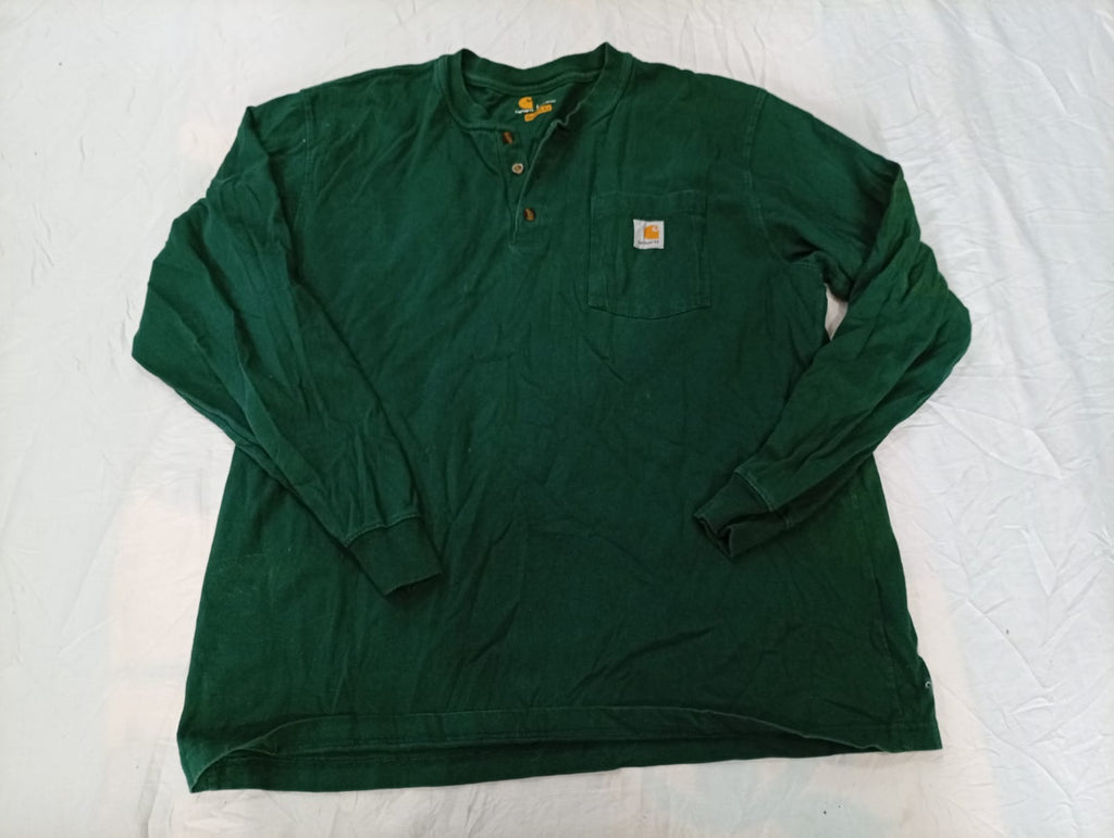 Vintage Carhartt T-Shirts Bundle  in mixed sizes and colours, Grade B/C.