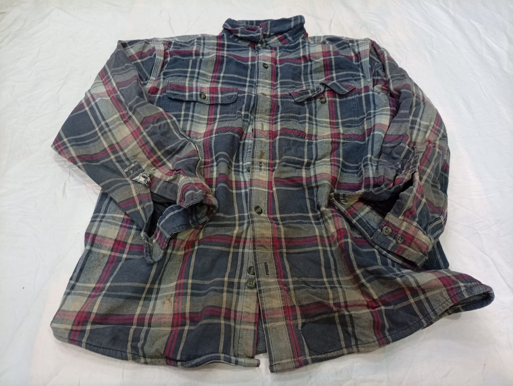 Vintage Carhartt Men Shirts Bundle in mixed sizes and colours, Grade B/C.