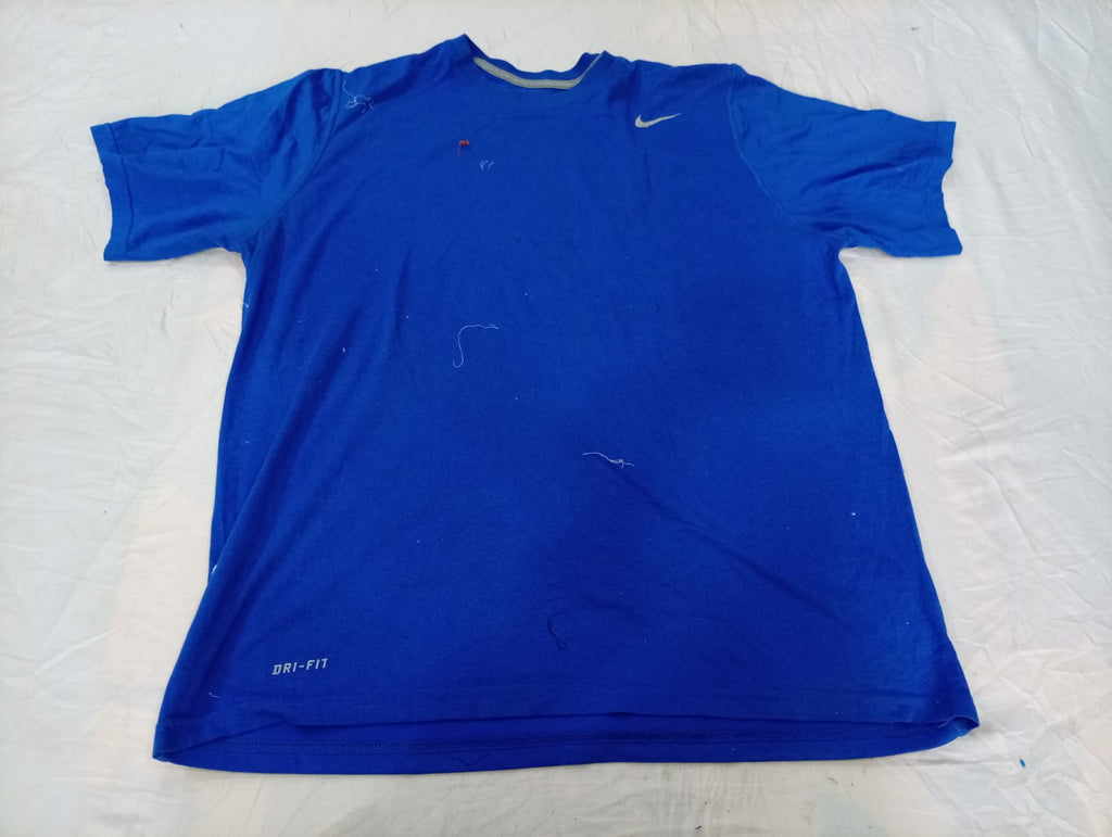 Vintage Mix Nike Sports T-Shirts Bundle in mixed sizes and colours, Grade B/C.