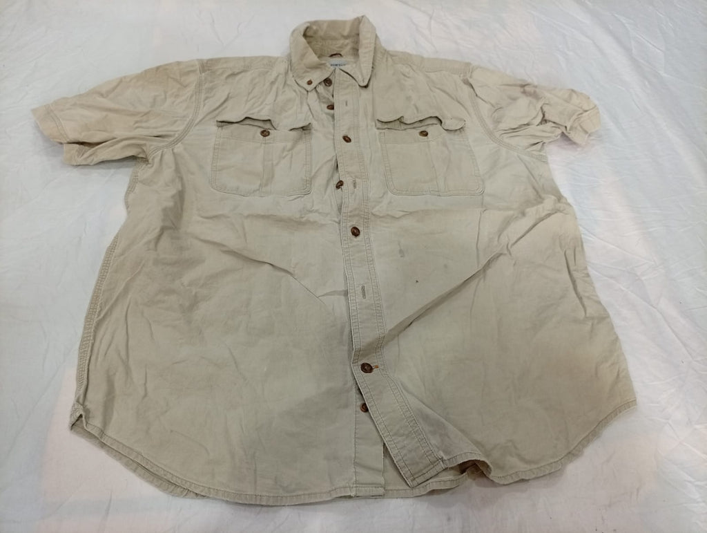  Vintage Carhartt Men Shirts Bundle in mixed sizes and colours, Grade B/C.