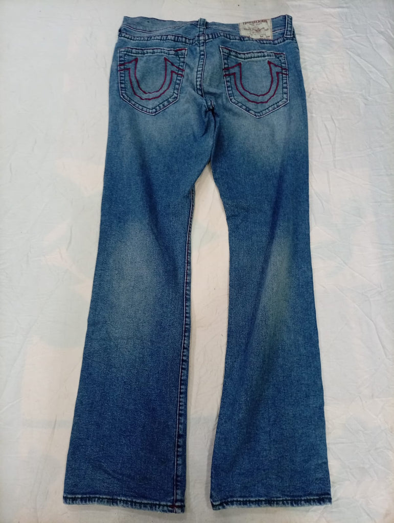 Vintage True Religion Men Jeans Bundle in mixed sizes and colours. Grade B/C.