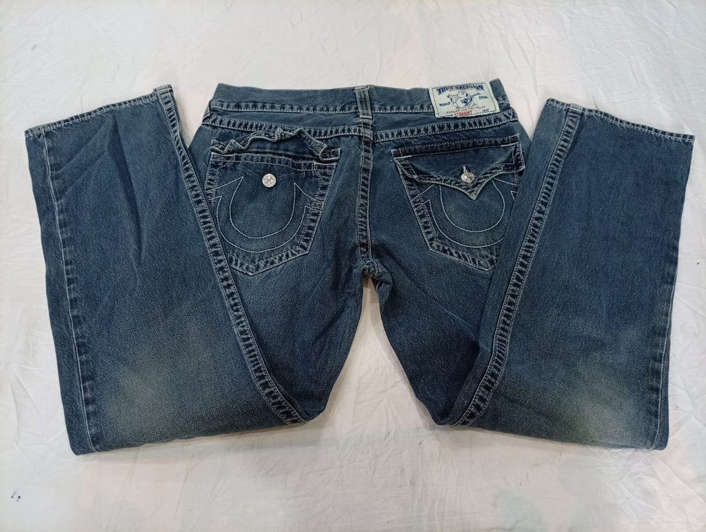 Vintage True Religion Men Jeans Bundle in mixed sizes and colours. Grade B/C.