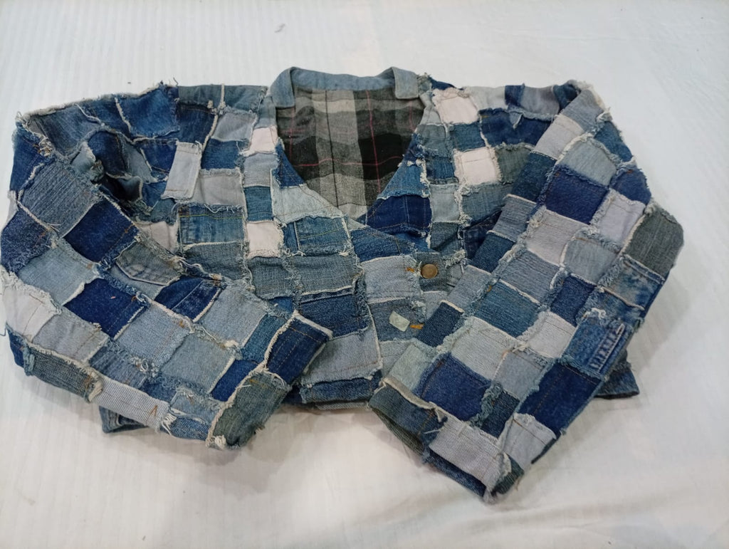 Upcycled Levi's Crop Jackets Bundle in mixed sizes and colours. Grade A/B/C.