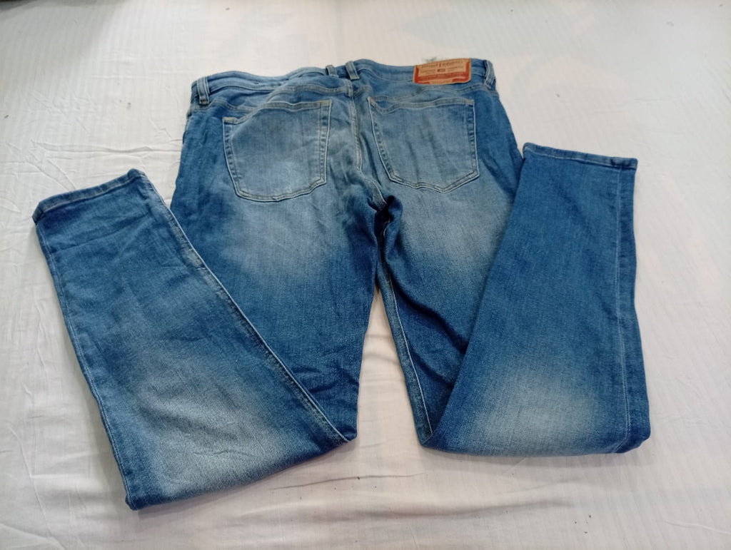 Vintage Diesel Jeans Bundle in mixed sizes and colours. Grade B/C.