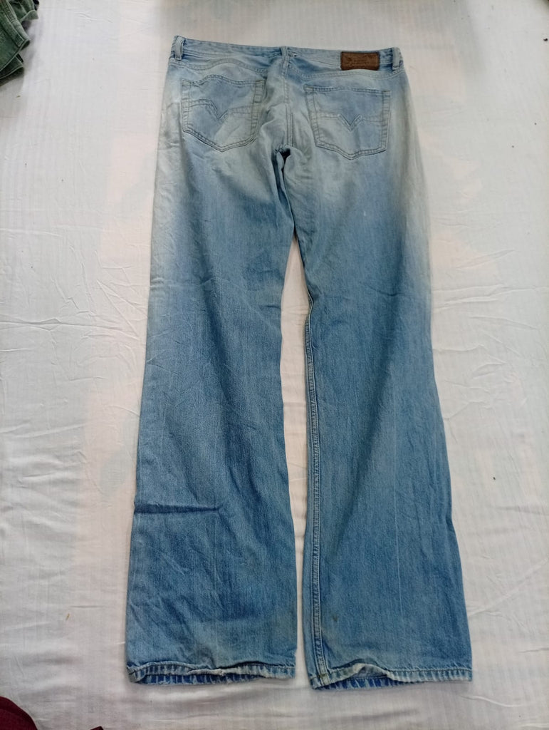 Vintage Diesel Jeans Bundle in mixed sizes and colours, Grade B/C.