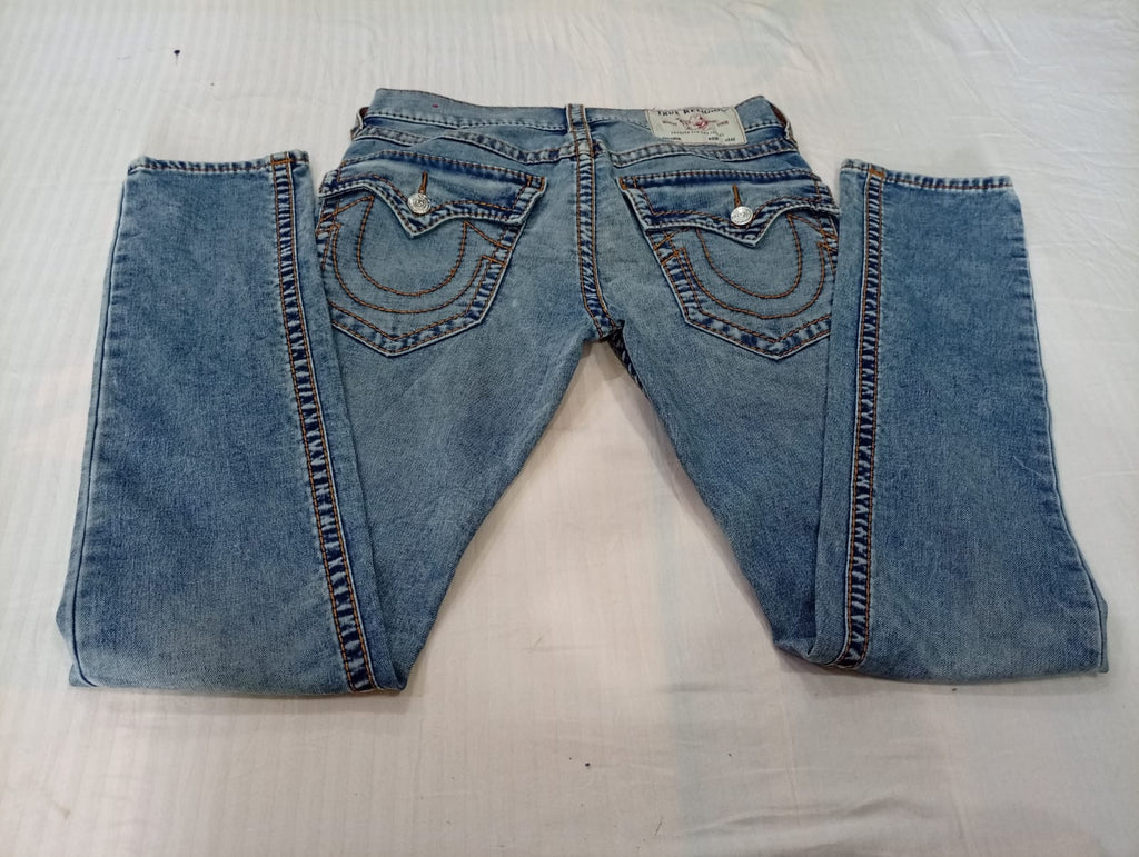 Vintage True Religion Men Jeans Bundle in mixed sizes and colours. Grade B/C.