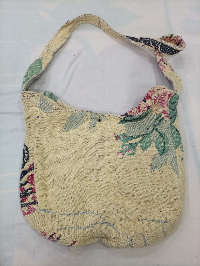 CR13171 Upcycled Darri Bags
