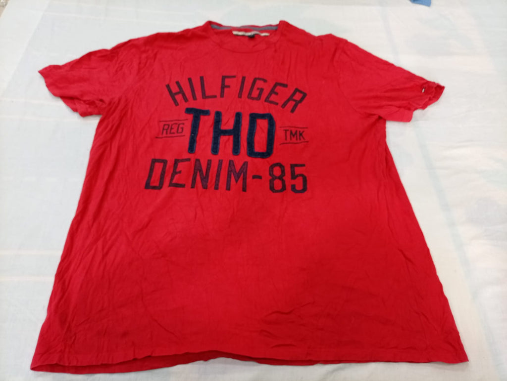 CR13154 Vintage Tommy Hilfiger T-Shirts