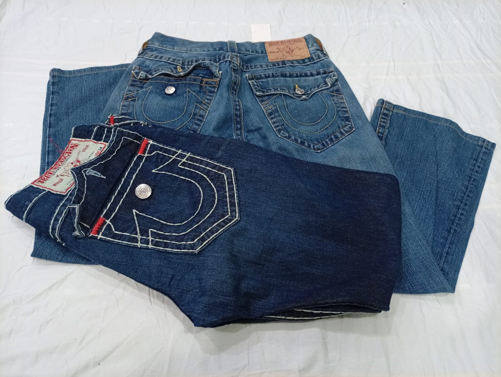 CR10444 Vintage True Religion Men’s Jeans