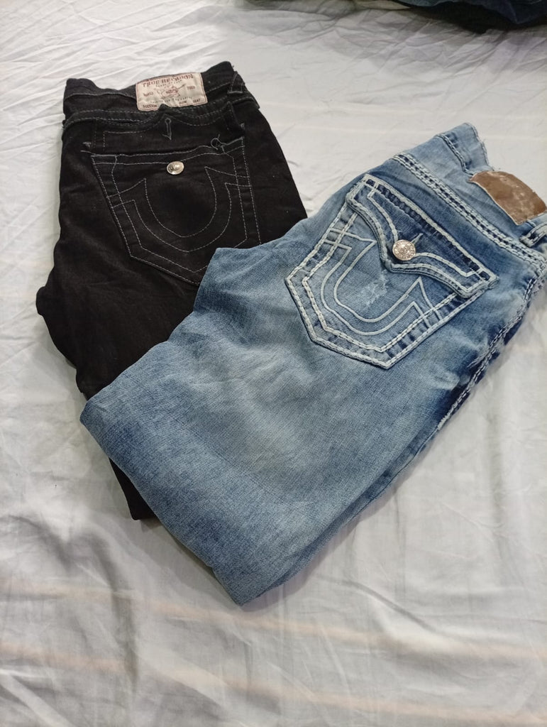 CR10938 Vintage True Religion Men’s Jeans