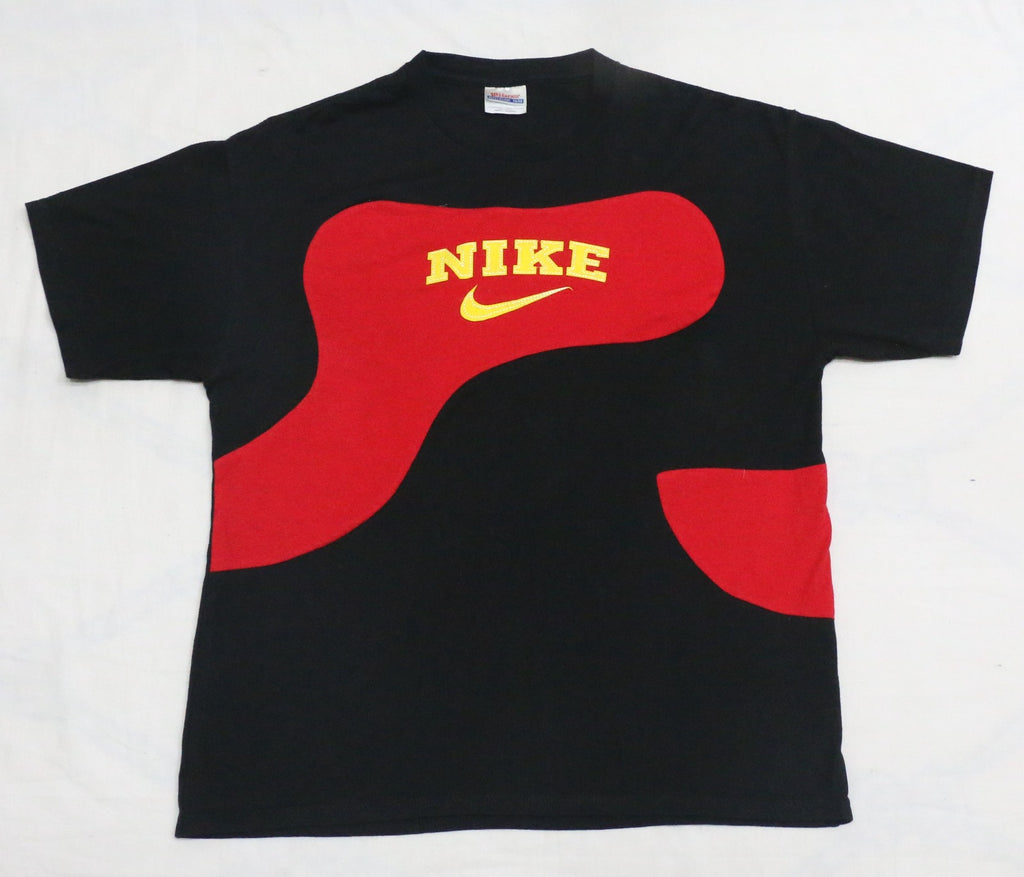CR1846 UPCYCLED WAVE PANEL GRAPHIC T-SHIRT
