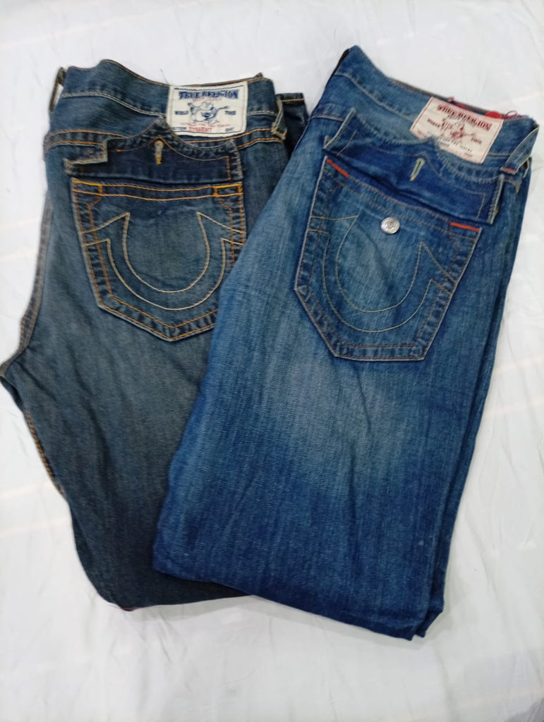 CR10443 Vintage True Religion Men’s Jeans