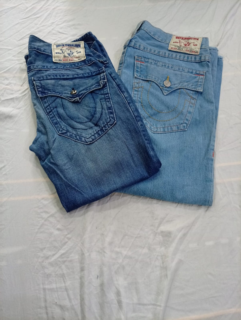 CR10943 Vintage True Religion Men’s Jeans