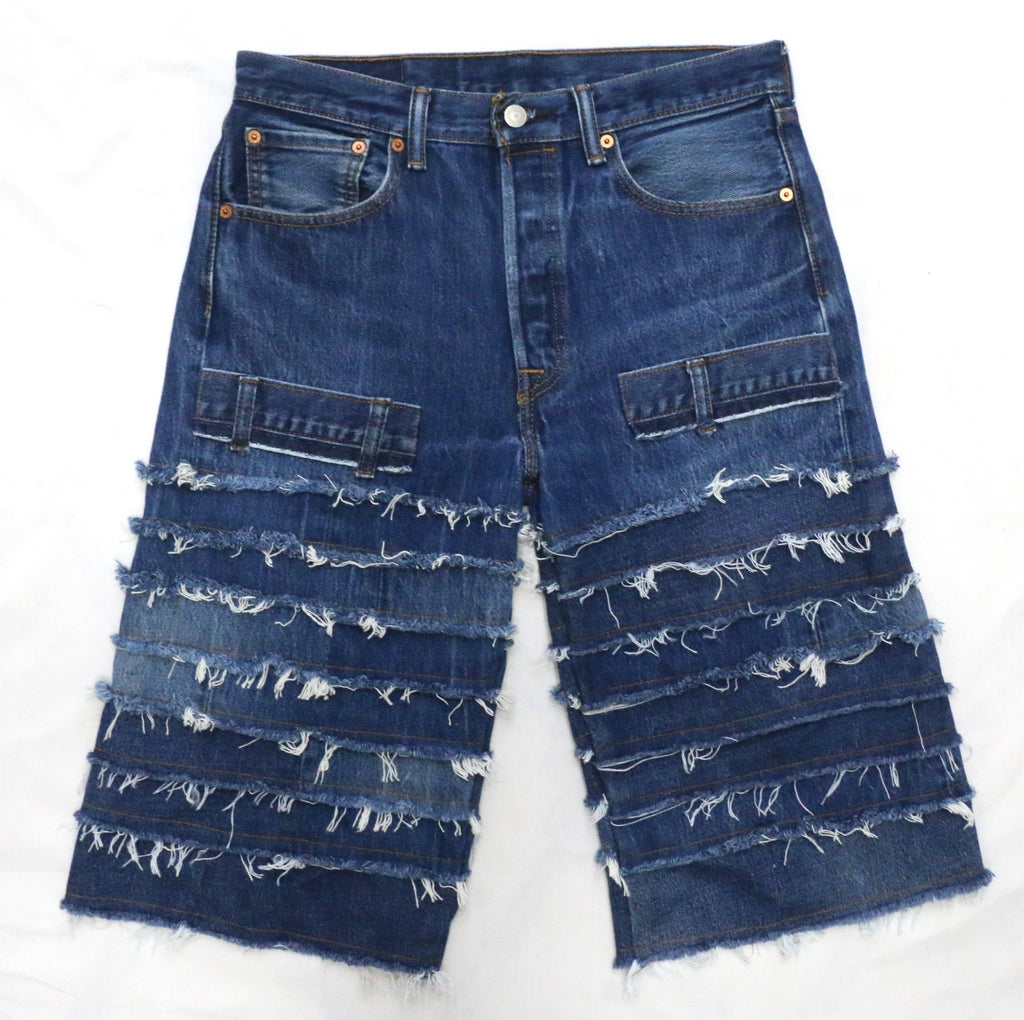 CR2028 UPCYCLED FRAYED PANEL DENIM JORTS