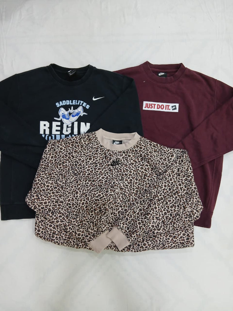 CR2145 VINTAGE NIKE SWEATSHIRTS