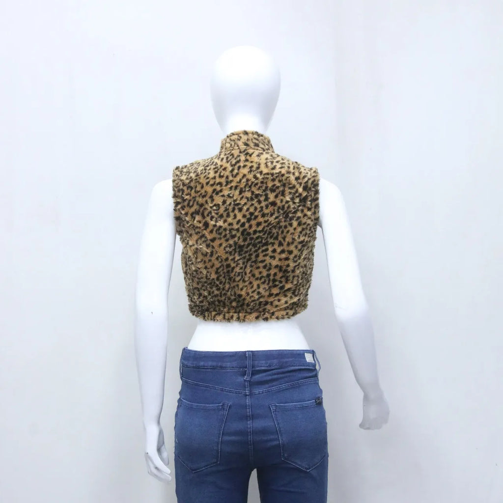 CR971 Upcycled Faux Fur Cropped Vest