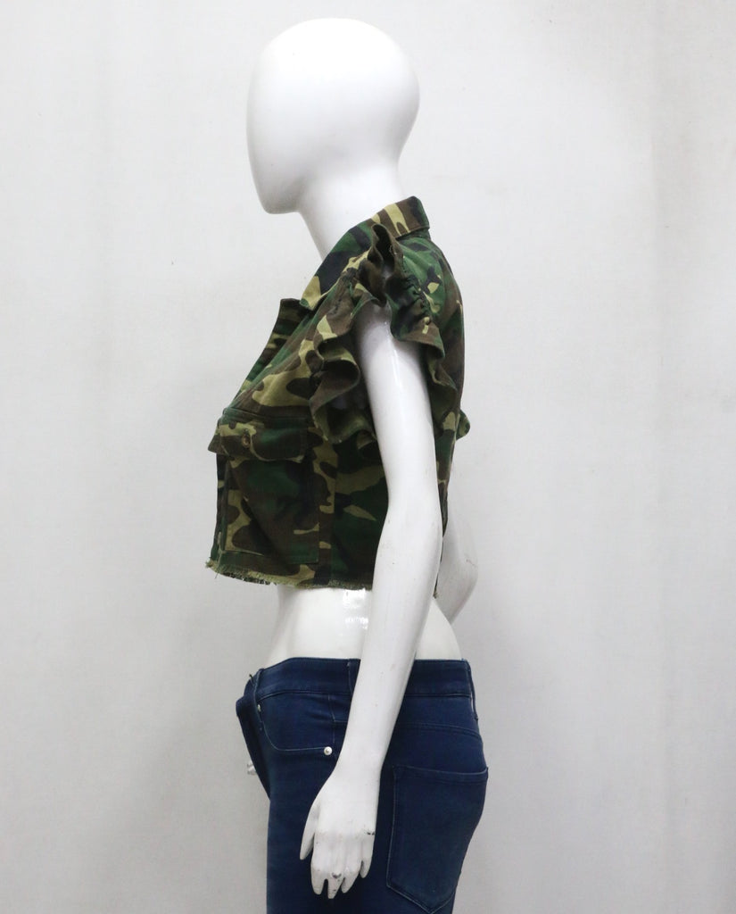 CR2029 UPCYCLED CAMO RUFFLE CROPPED SHIRT