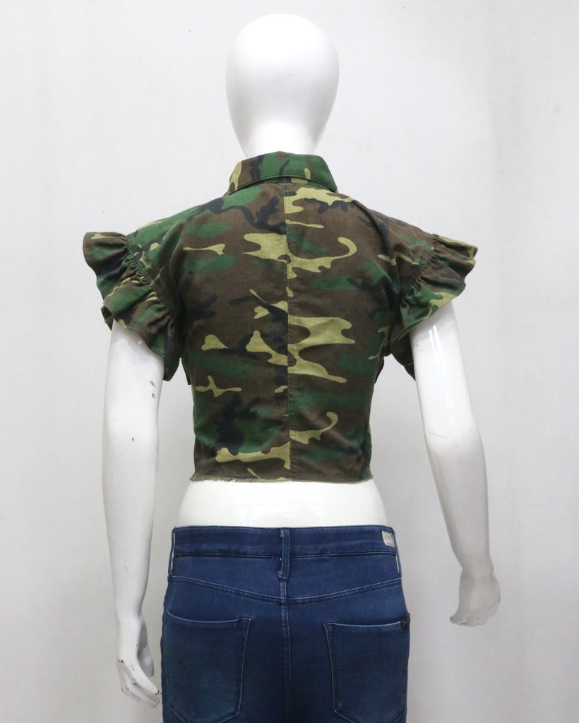 CR2029 UPCYCLED CAMO RUFFLE CROPPED SHIRT