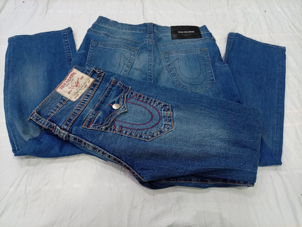 CR10445 Vintage True Religion Men’s Jeans