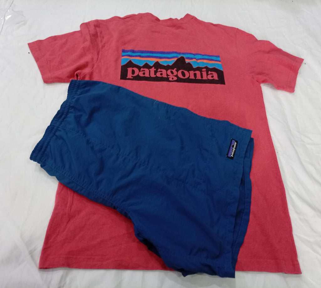 CR10287 Vintage Patagonia T-Shirts and Shorts