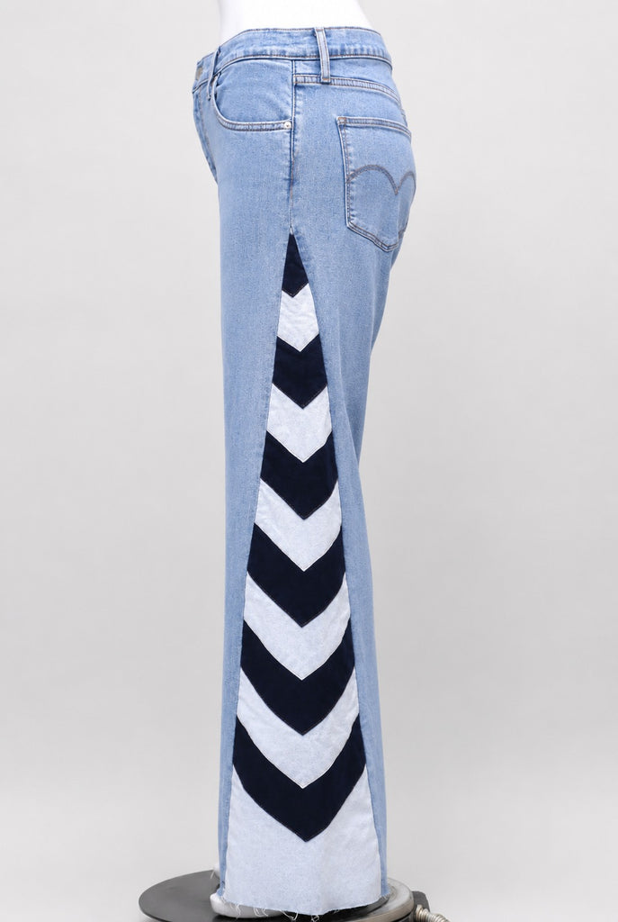 CR1867 UPCYCLED SIDE STRIPE WIDE LEG JEANS