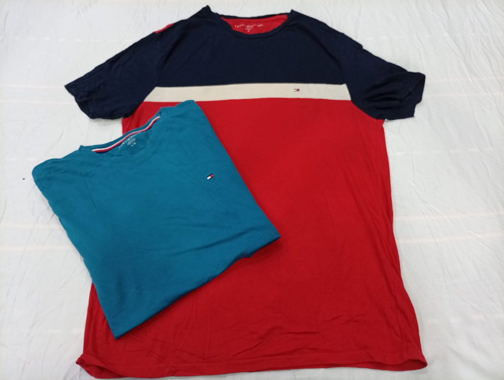 CR10435 Vintage Tommy Hilfiger T-Shirts