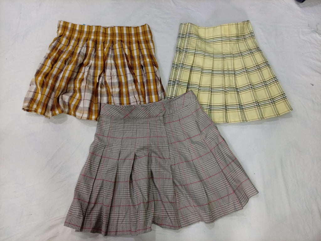 CR10057 Y2K Check Skirts