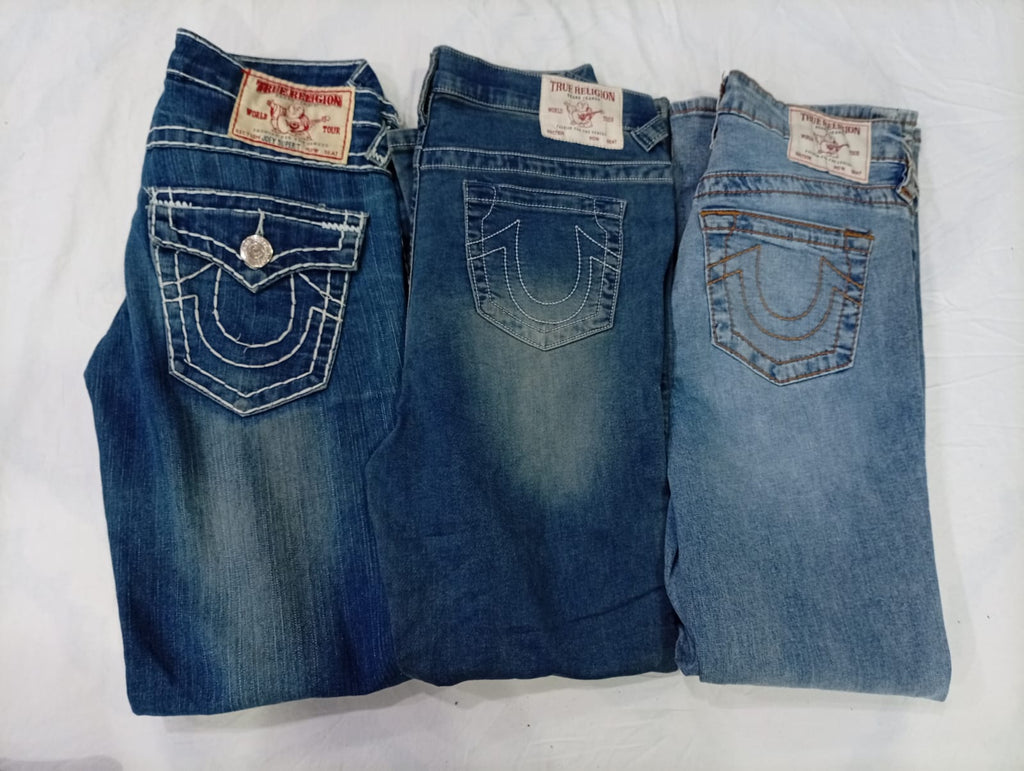 CR10319 Vintage True Religion Flare and Straight-Leg Jeans