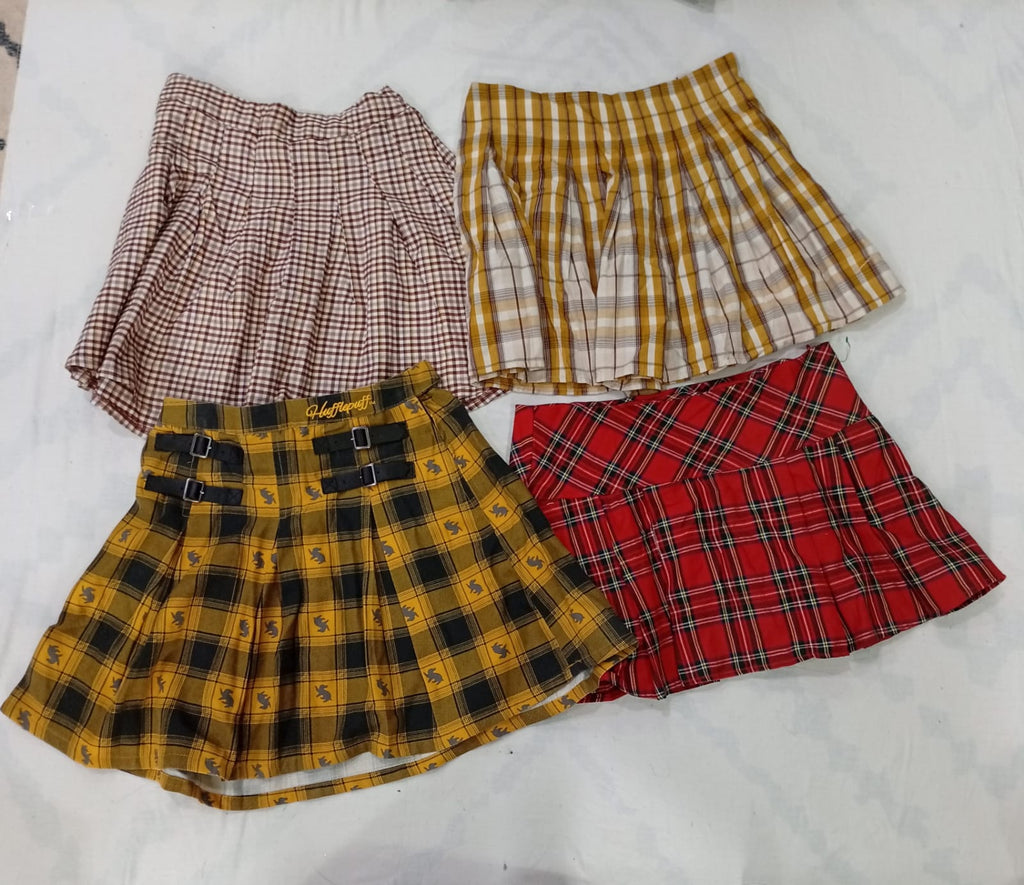 CR9986 Y2K Check Skirts