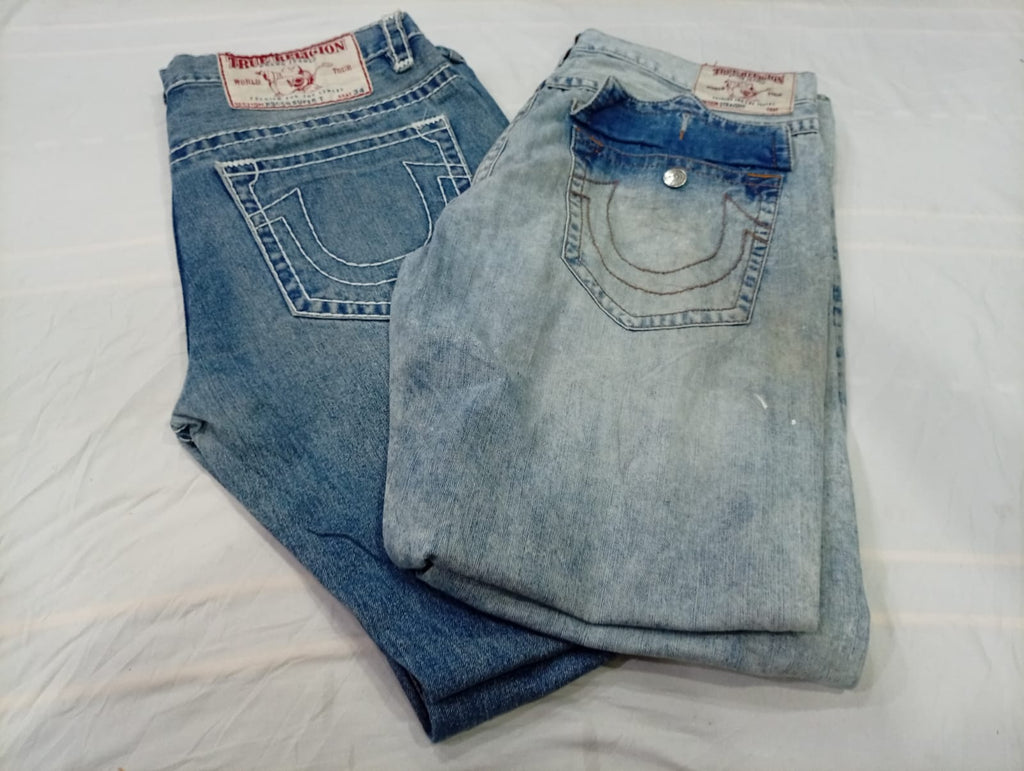 CR11182 Vintage True Religion Men’s Jeans
