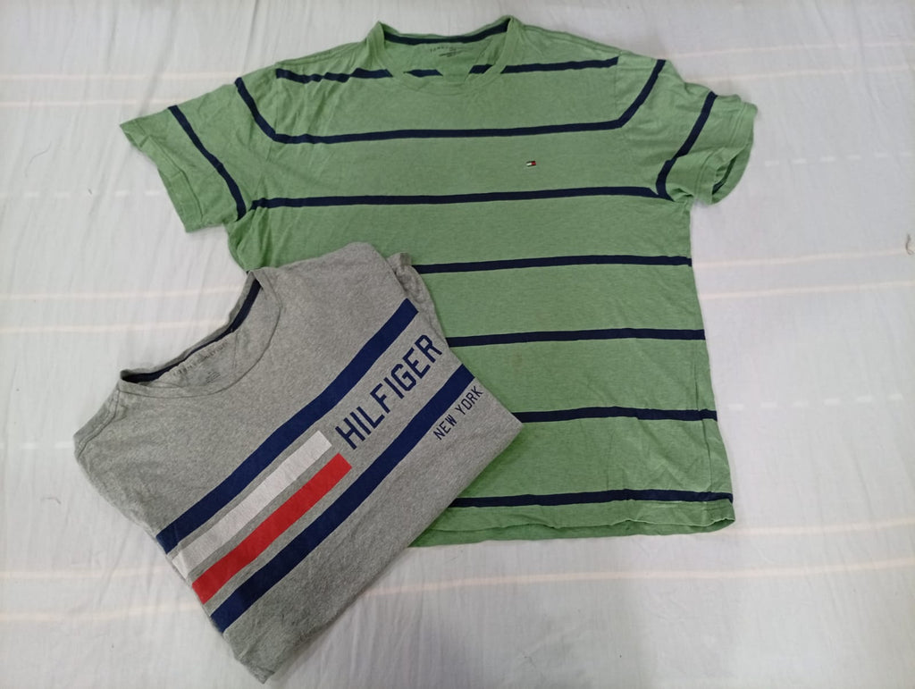 CR10520 Vintage Tommy Hilfiger T-Shirts