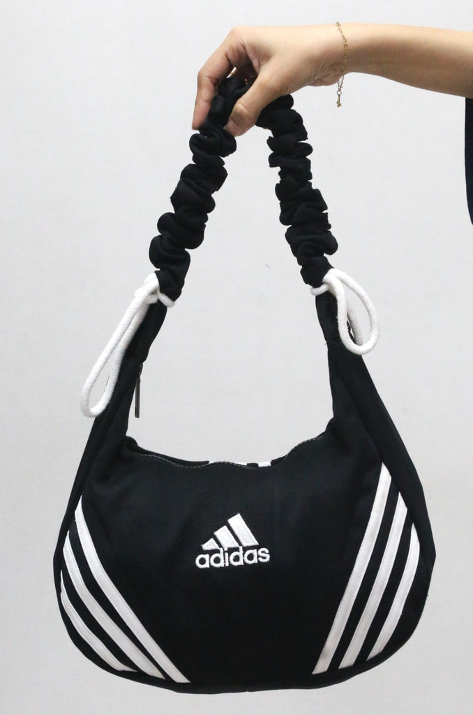 CR1870 UPCYCLED SPORT SHOULDER BAG