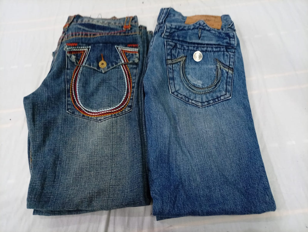 CR10533 Vintage True Religion Men’s Jeans