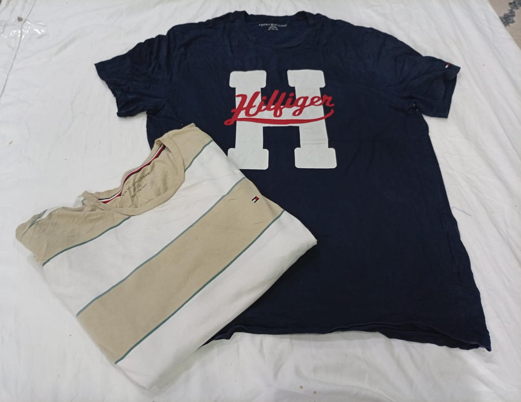 CR10275 Vintage Tommy Hilfiger T-Shirts