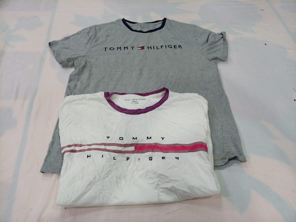 CR11224 Vintage Tommy Hilfiger T-Shirts