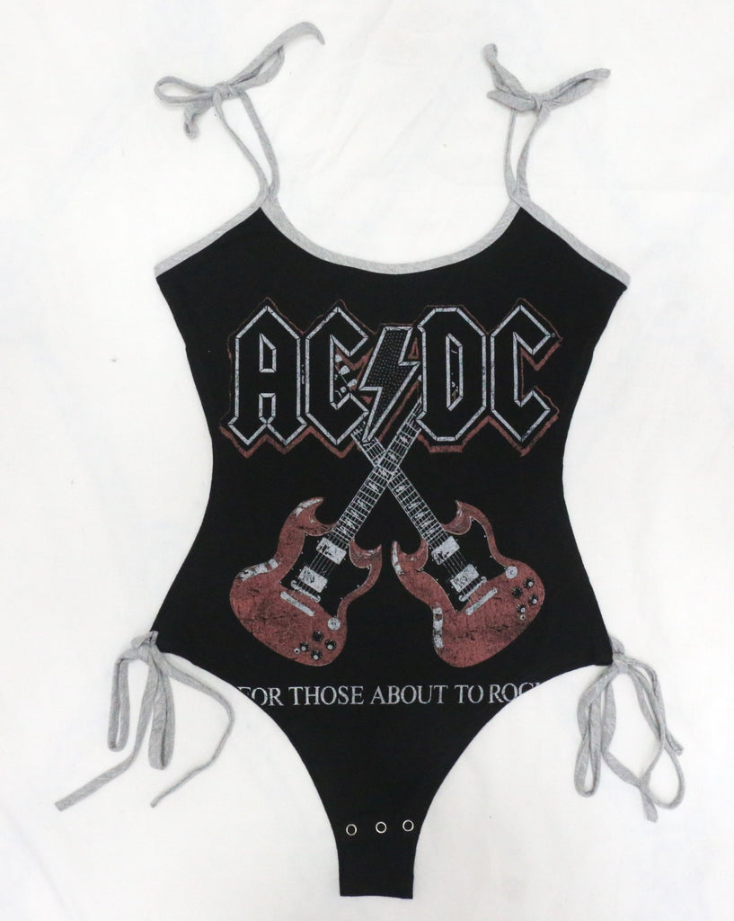CR1911 UPCYCLED ROCK GRAPHIC TIE-SIDE BODYSUIT