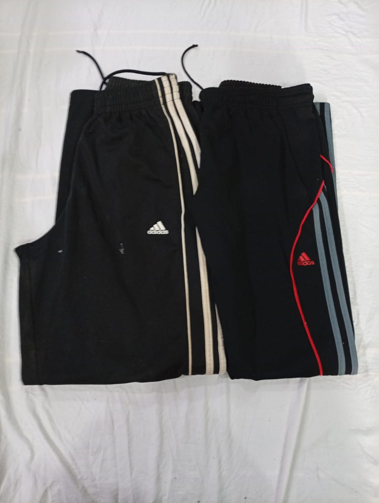 CR10828 Vintage Adidas Sports Trousers