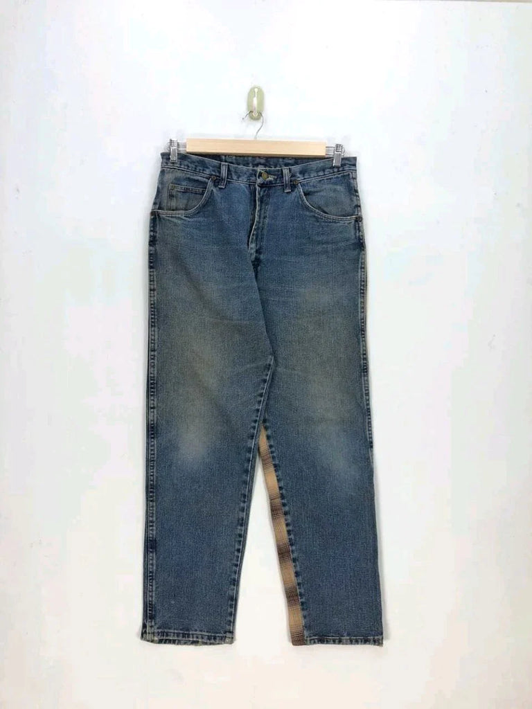 CR223 Men Reworked Jeans Infused With Bold Checkered Accents